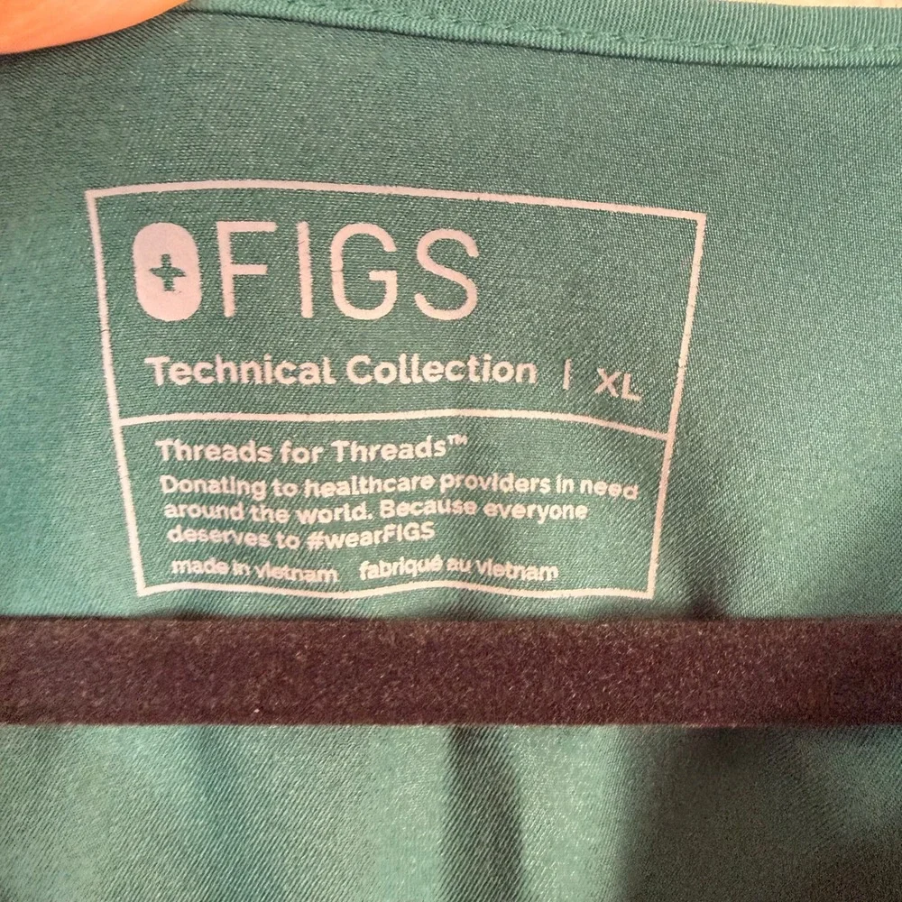 FIGS Catarina Scrub Top Women XL Teal Nursing V-Neck Short Sleeve‎ Healthcare